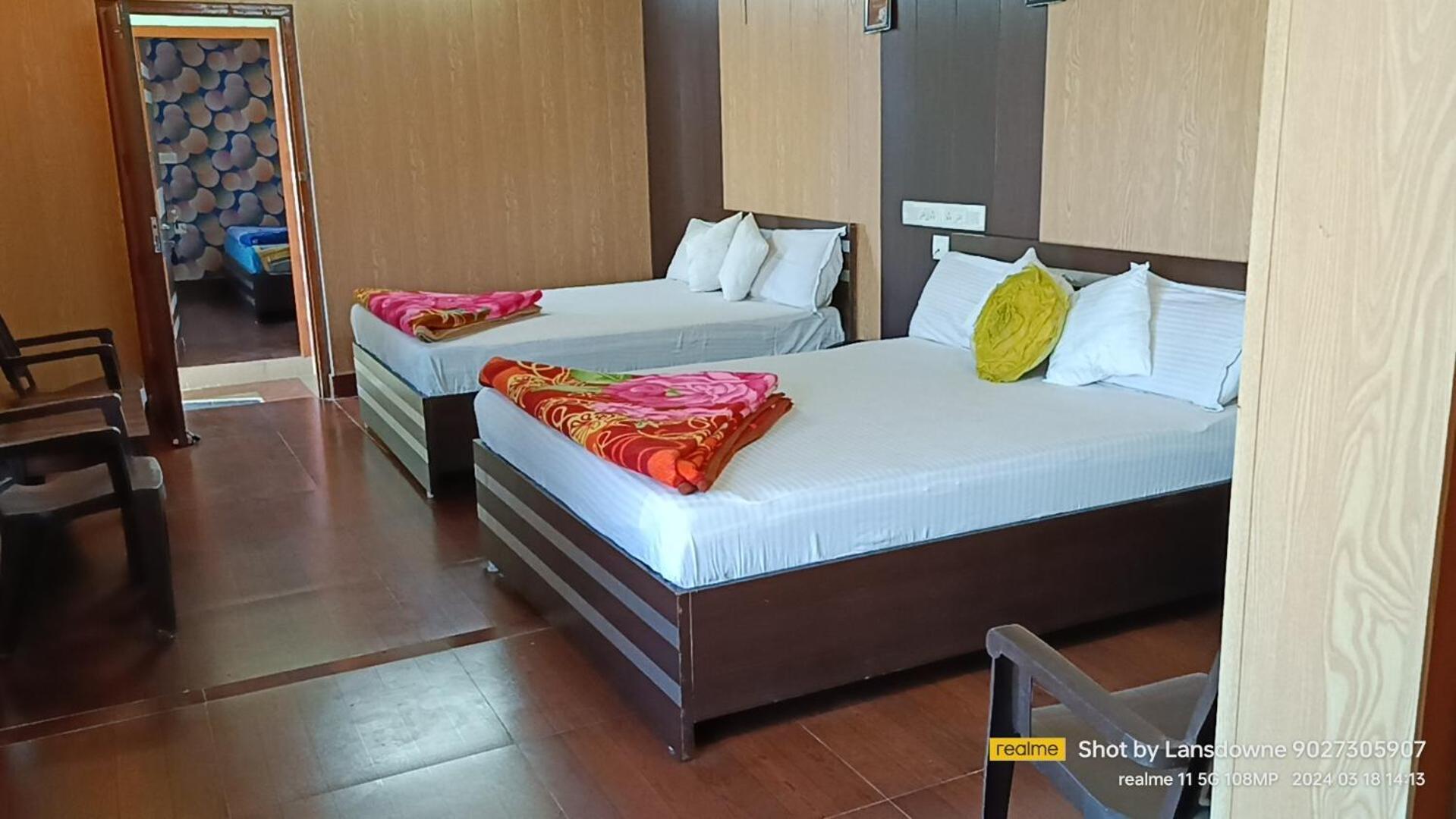 Joshi Holiday Home Stay Лансдаун Екстер'єр фото