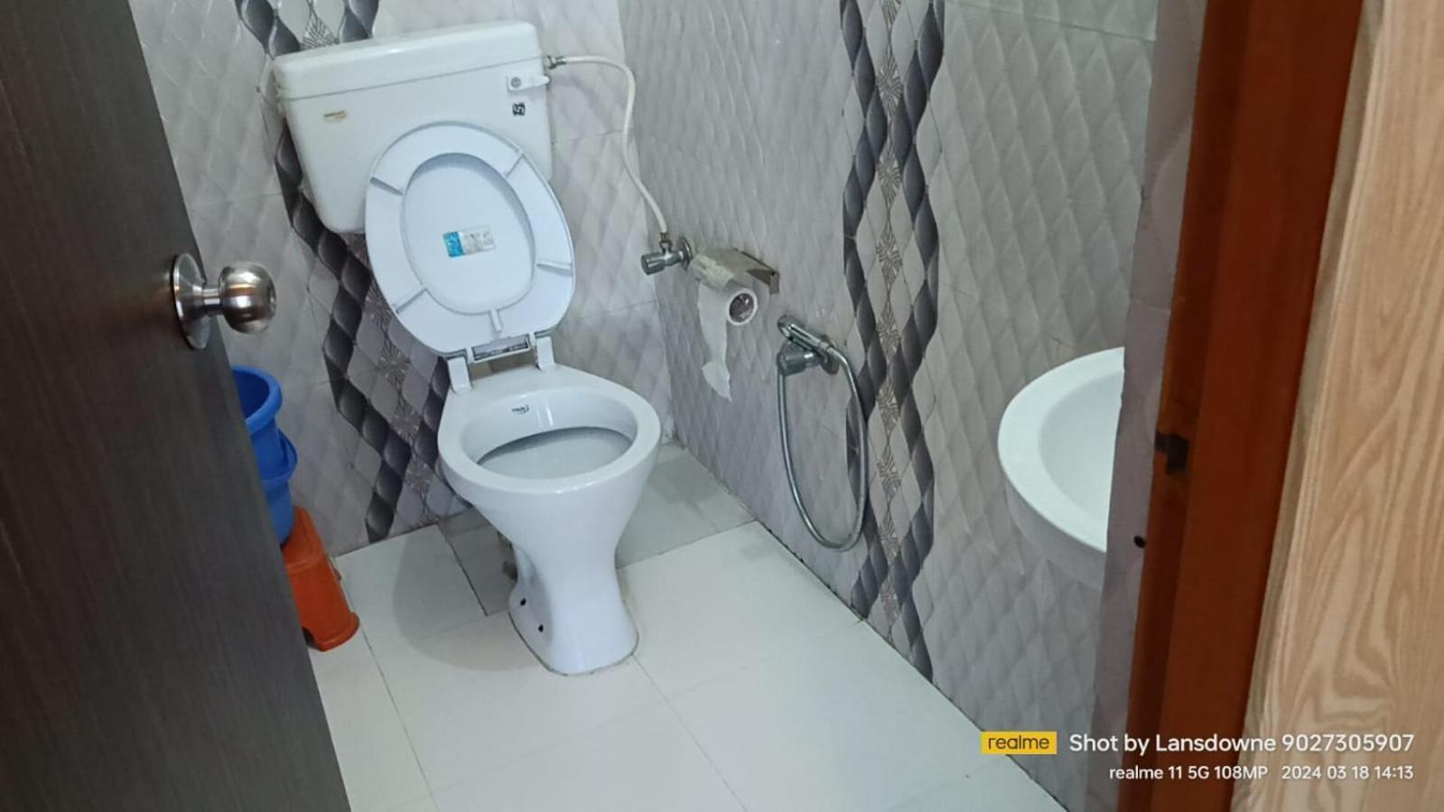 Joshi Holiday Home Stay Лансдаун Екстер'єр фото