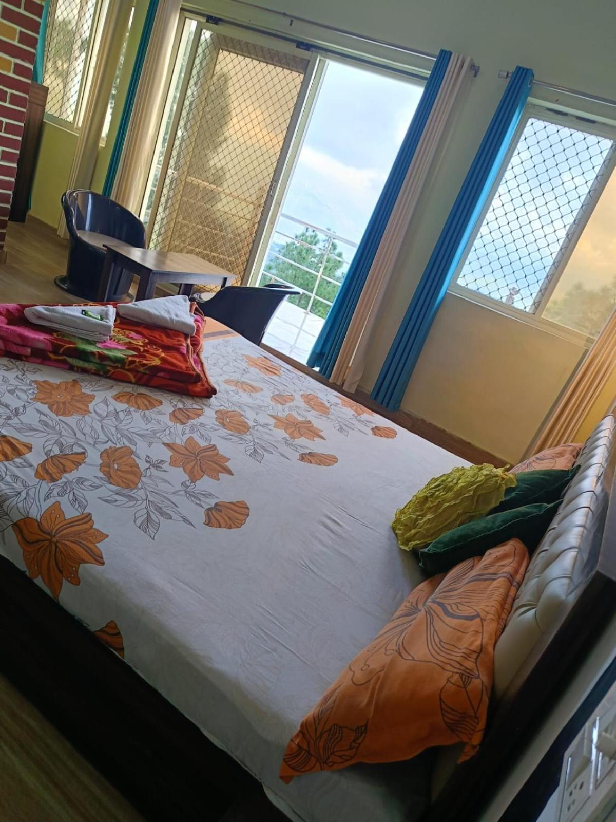 Joshi Holiday Home Stay Лансдаун Екстер'єр фото