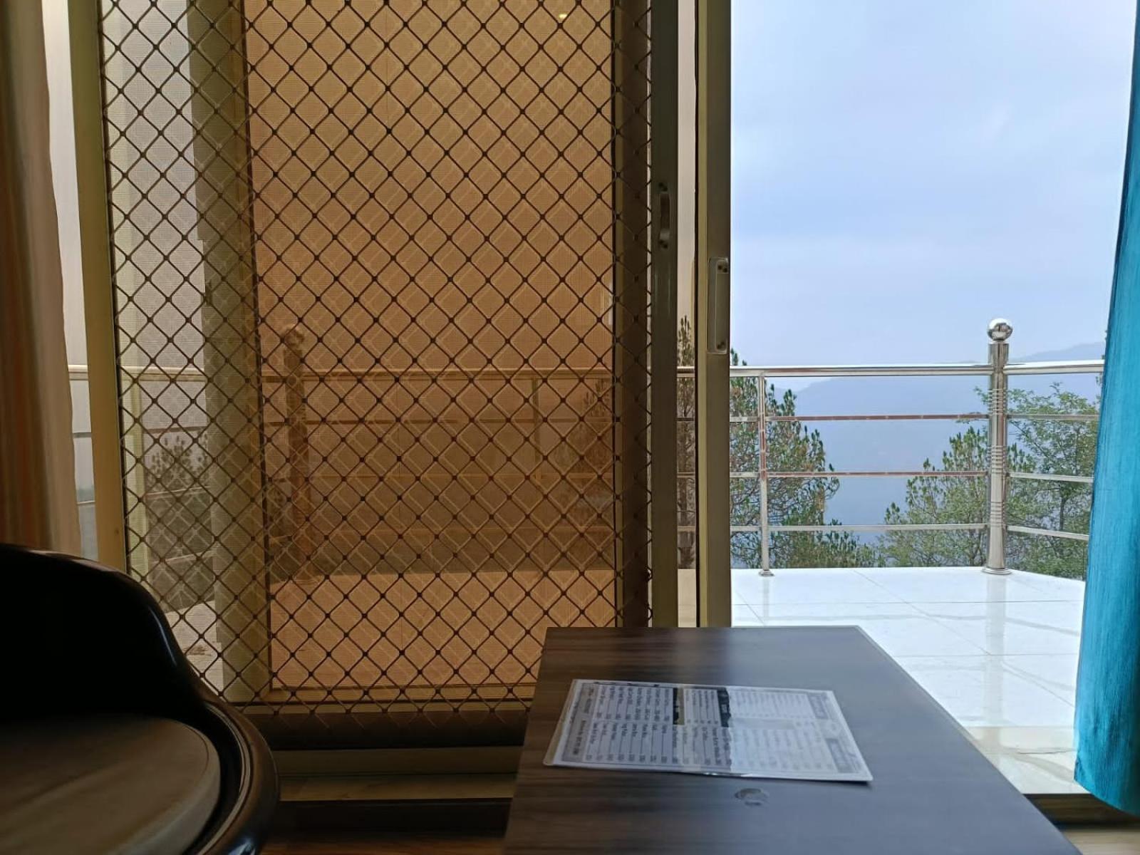 Joshi Holiday Home Stay Лансдаун Екстер'єр фото
