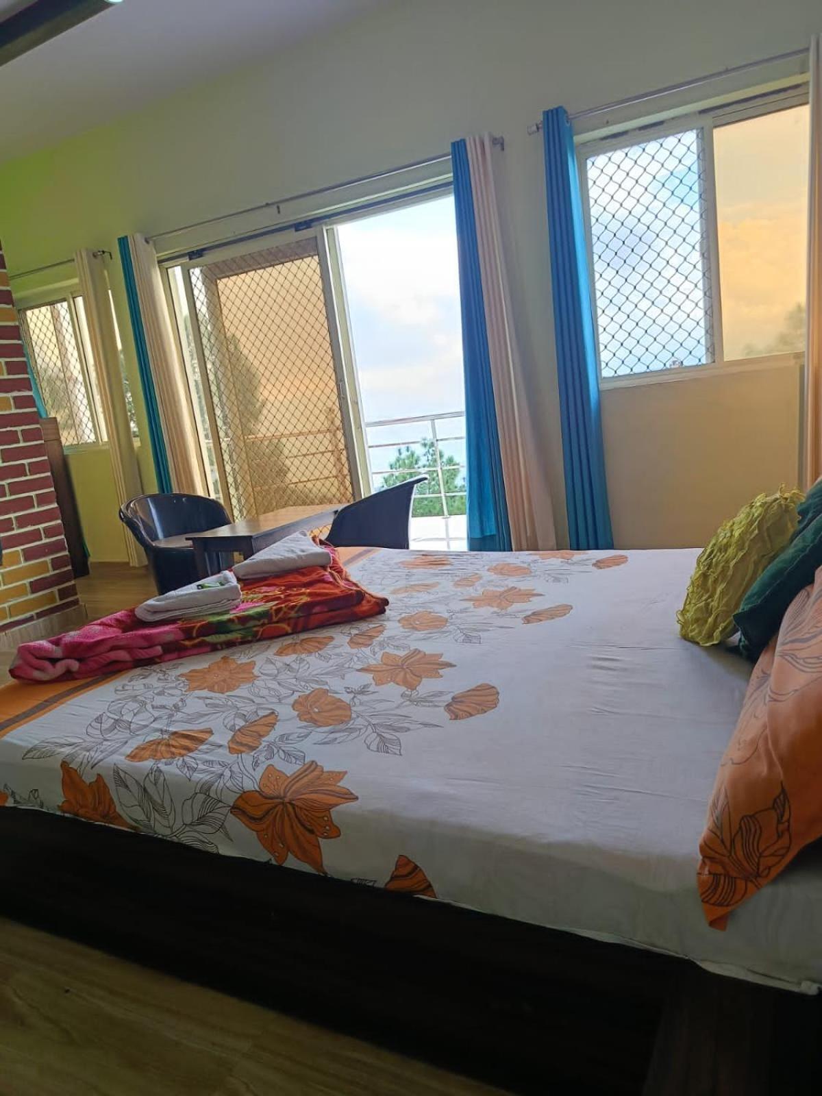 Joshi Holiday Home Stay Лансдаун Екстер'єр фото